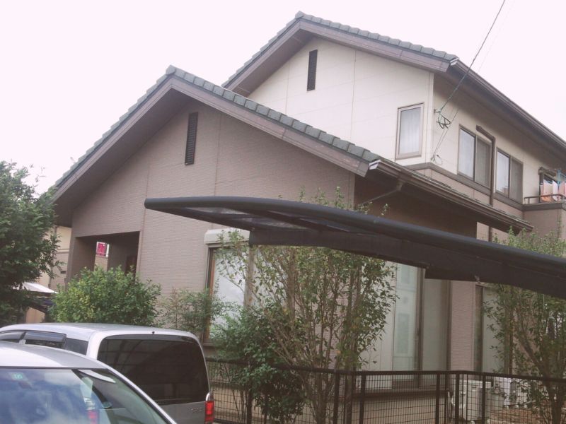 「木部だけボロボロに…」破風板・鼻隠しが傷みやすい理由とおすすめ塗料